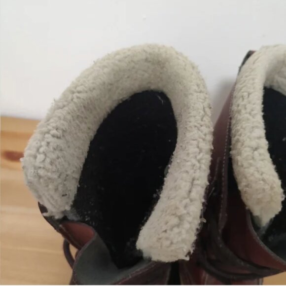 Sorel Red and Black Winter Boots - Picture 9 of 11